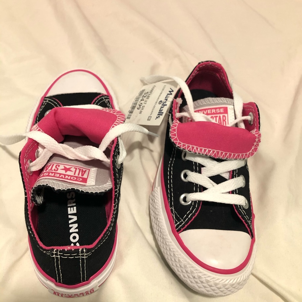 Kids 11 converse sneakers pink and black